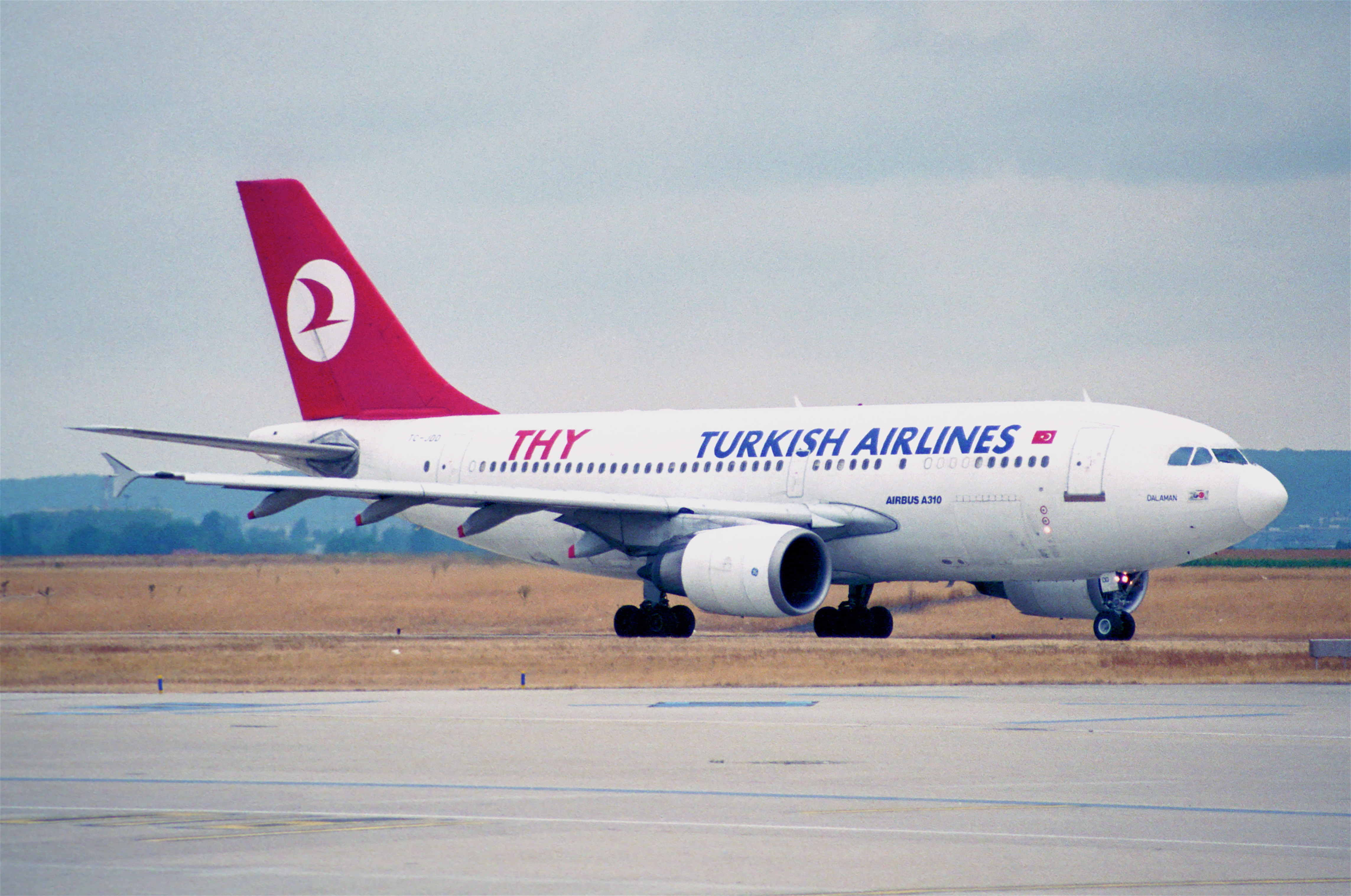 Turkish airlines горячая. A310 Turkish Airlines. Ливрея турецких авиалиний. Хургада Москва Туркиш Эйрлайнс. A310 Turkish Airlines Cabin.