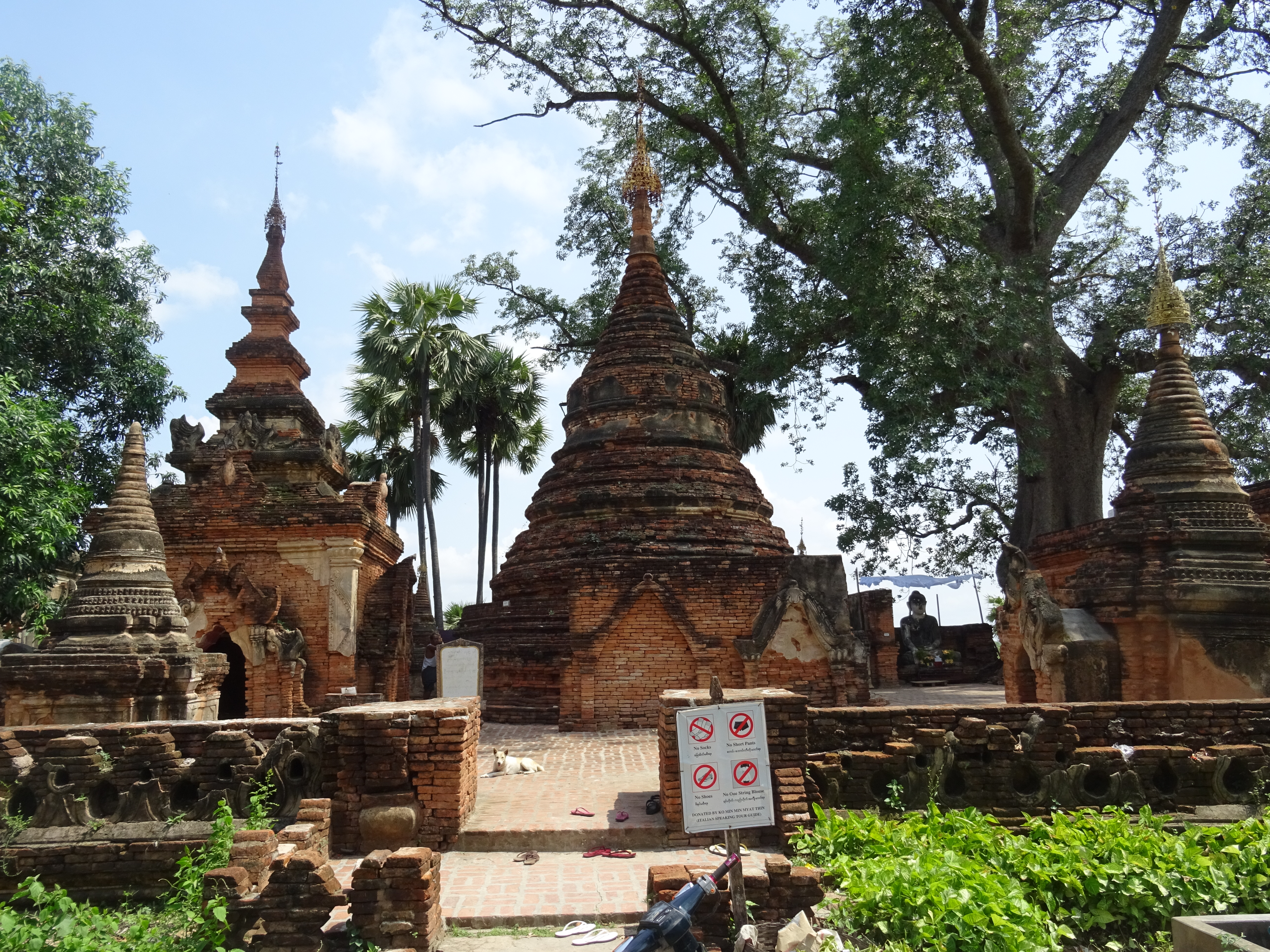 Yadana Hsemee Pagoda Complex 06