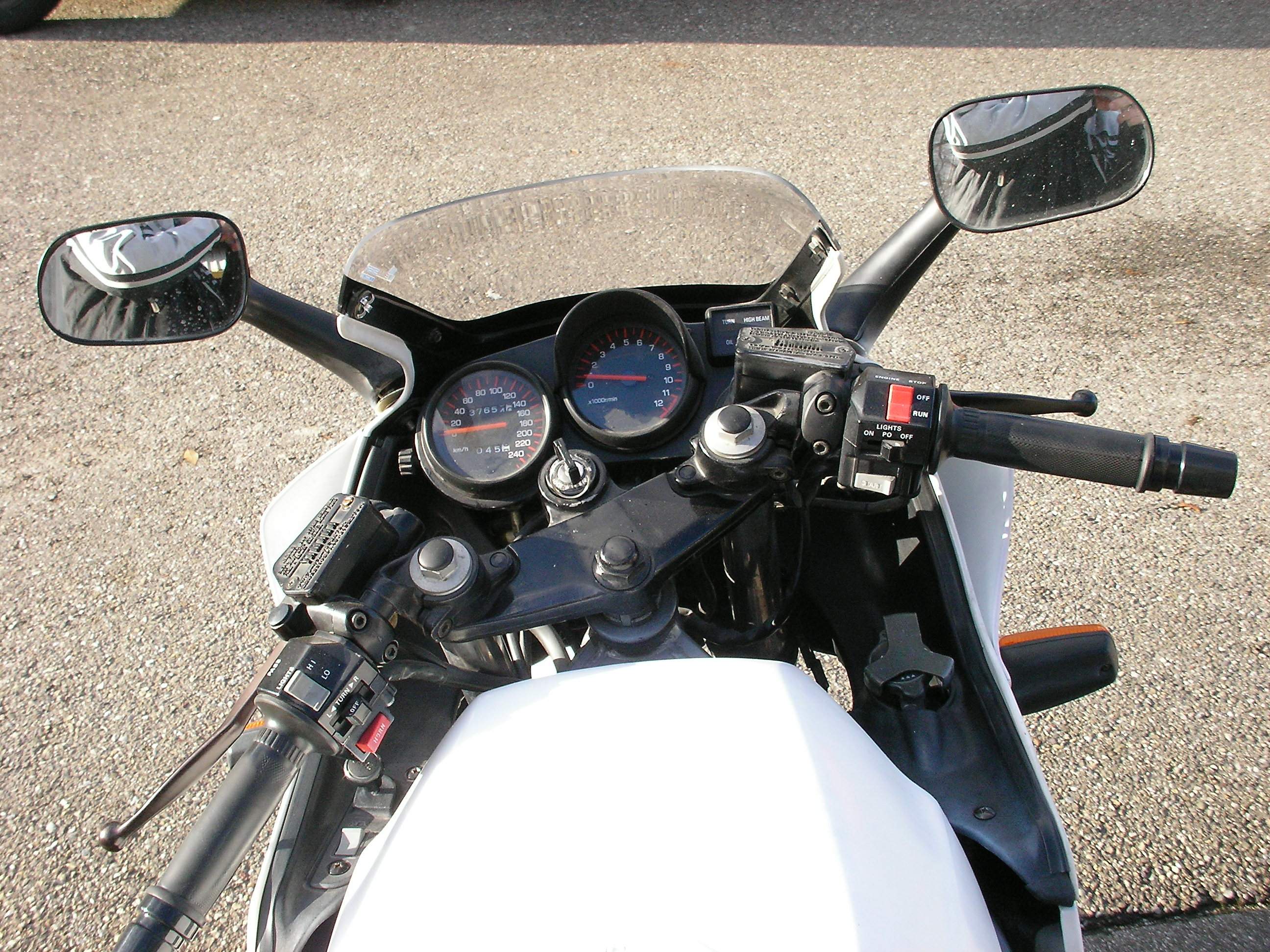 yamaha rz 750