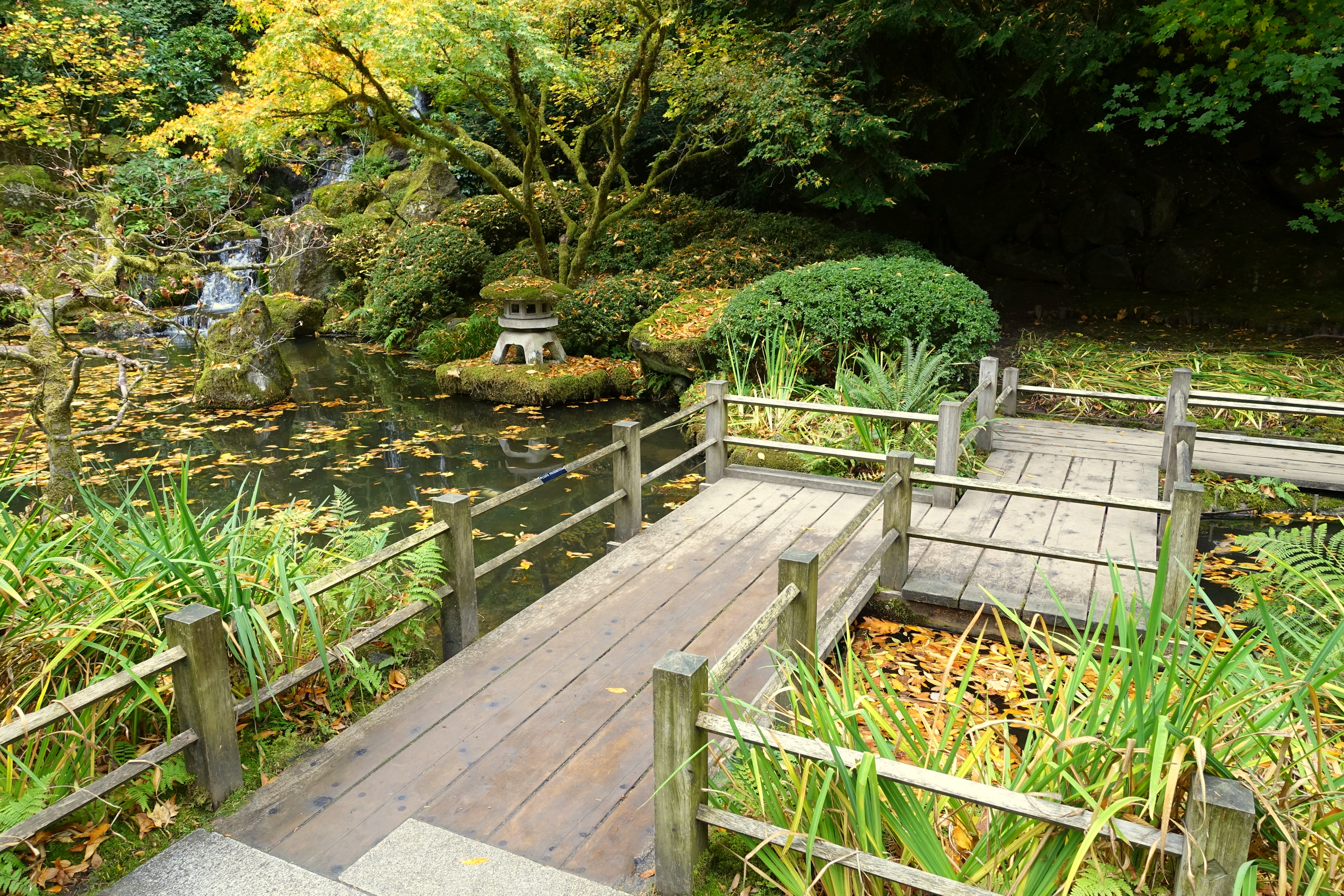 File Zig Zag Bridge Portland Japanese Garden Portland Oregon