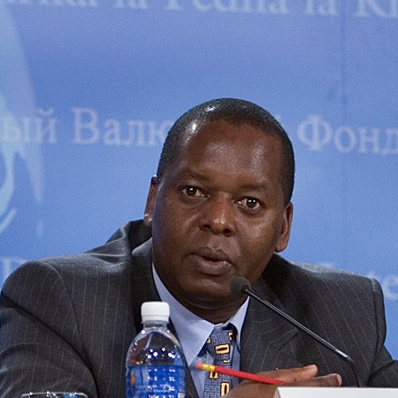 File:Amos Kimonya, IMF 2006.jpg