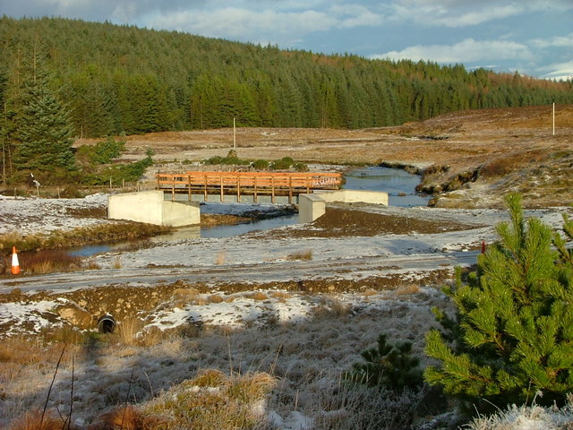 File:Bridge building completed - geograph.org.uk - 1068894.jpg