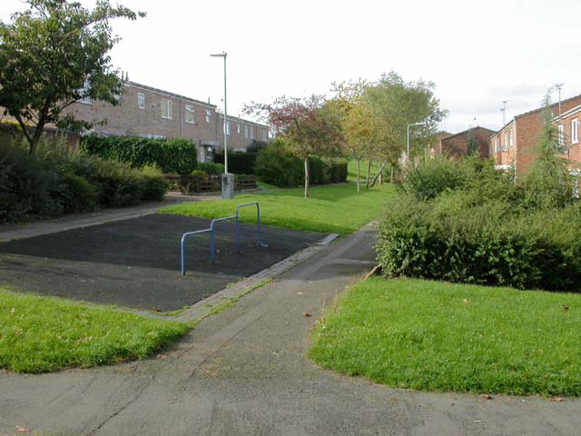 File:Chadwick Gardens - geograph.org.uk - 260984.jpg