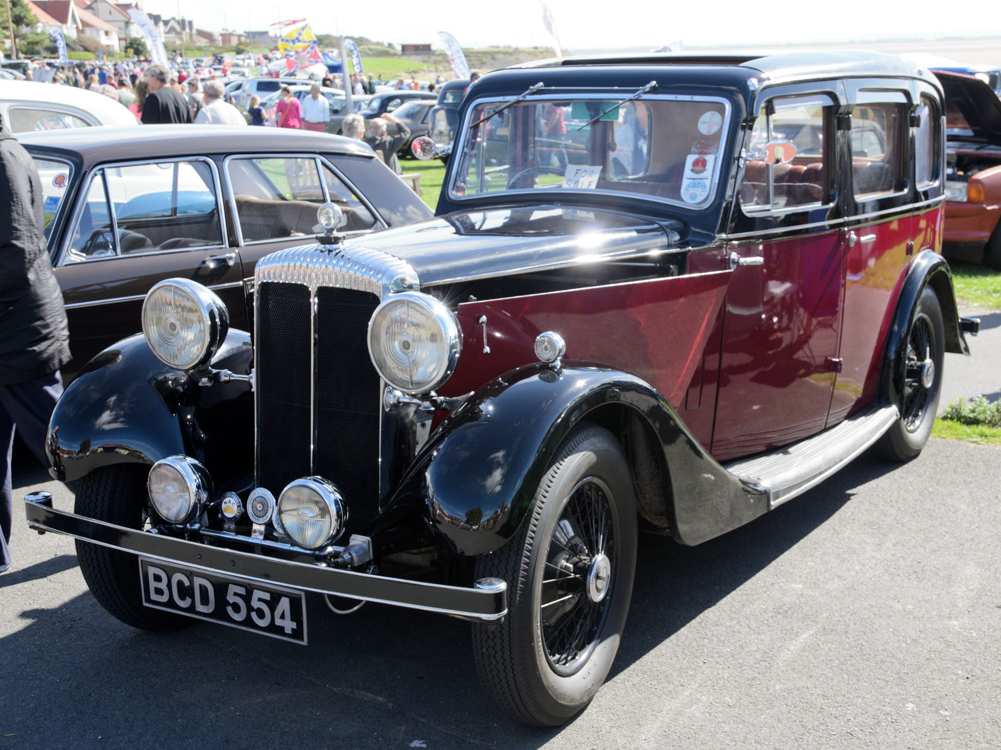 Машина 1926 года. 1935 Daimler. Daimler 25 1926 года. Тальбот автомобиль 1935г. Лэт 1935.