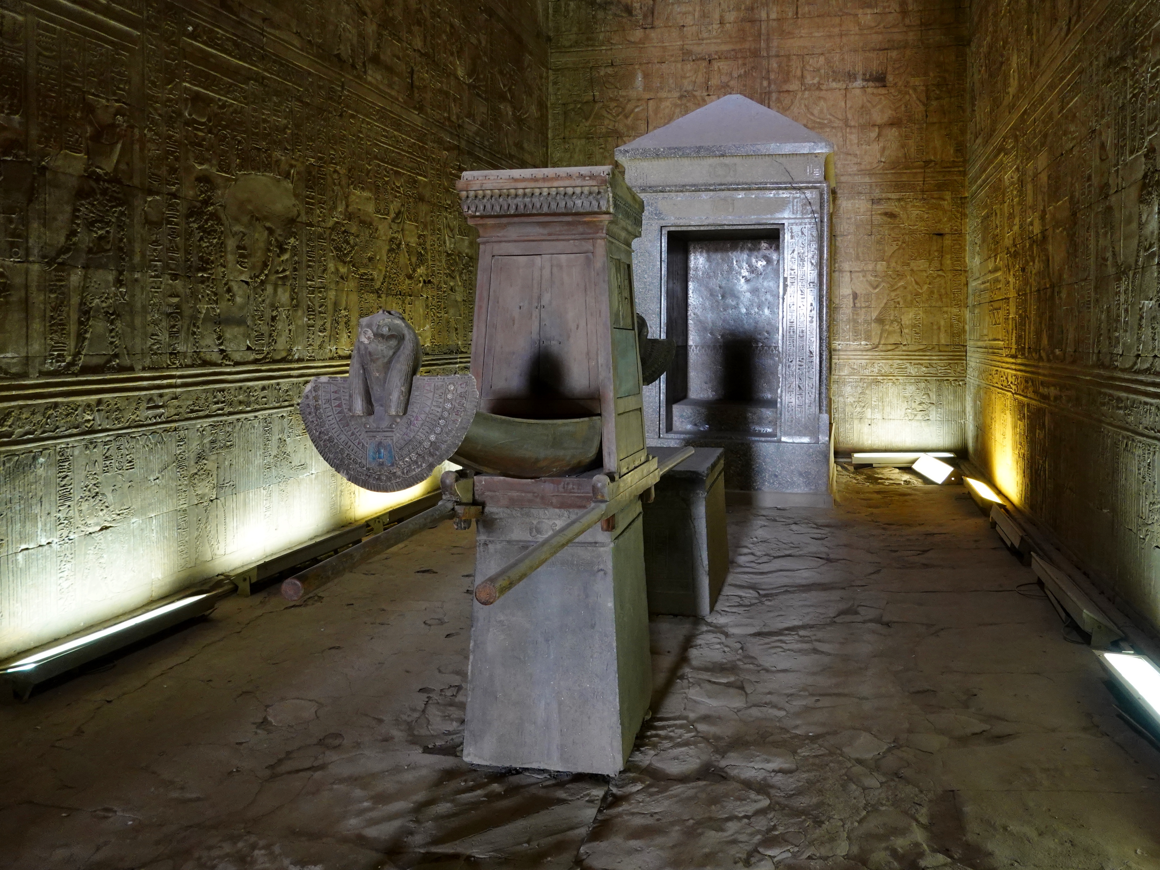 храм эдфу в египте