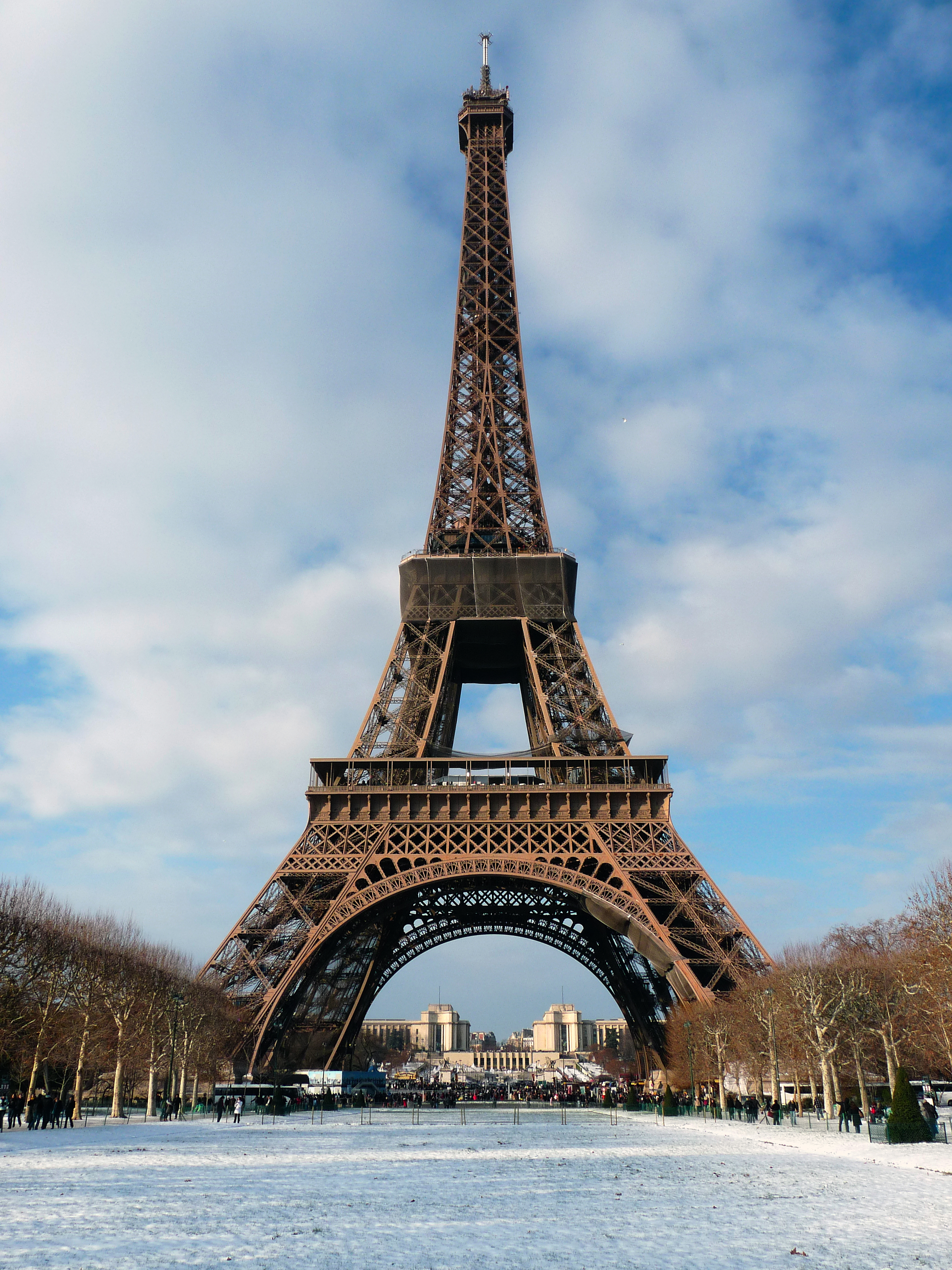 File:Eiffel Tower at Paris, Las Vegas by day, March 15, 2009.jpg -  Wikimedia Commons