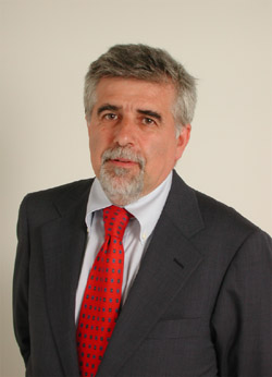 <span class="mw-page-title-main">Giulio Santagata</span> Italian politician