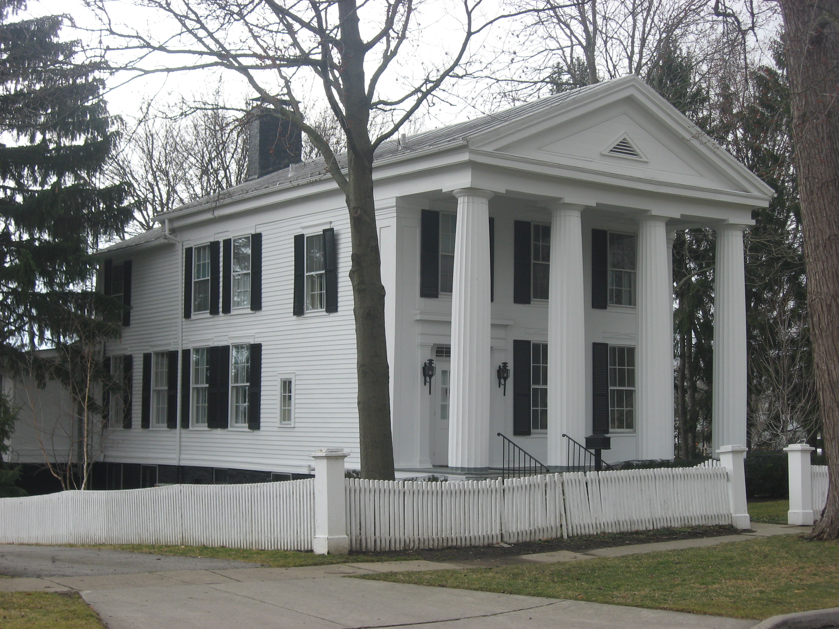 Дом, в котором писатель работал над романом "Сестра Керри"