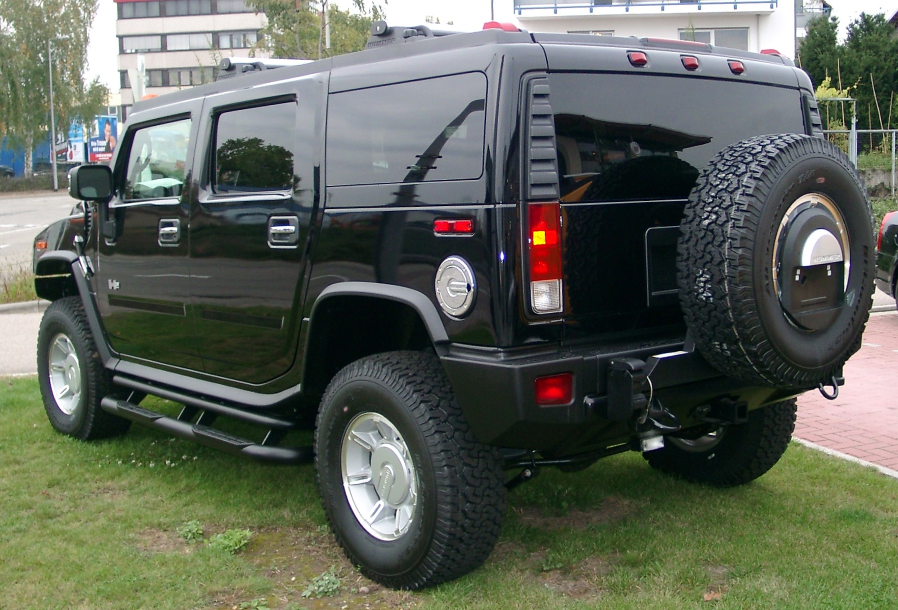 Hummer 2025 watch wikipedia