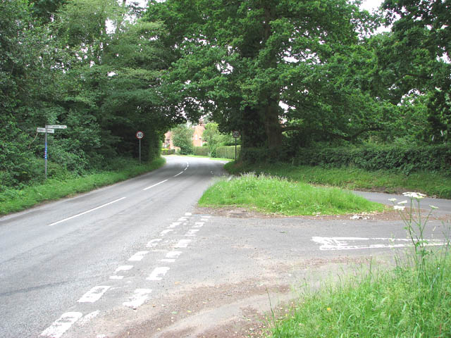 File:Junction of Surlingham Lane and Mill Hill - geograph.org.uk - 1363123.jpg