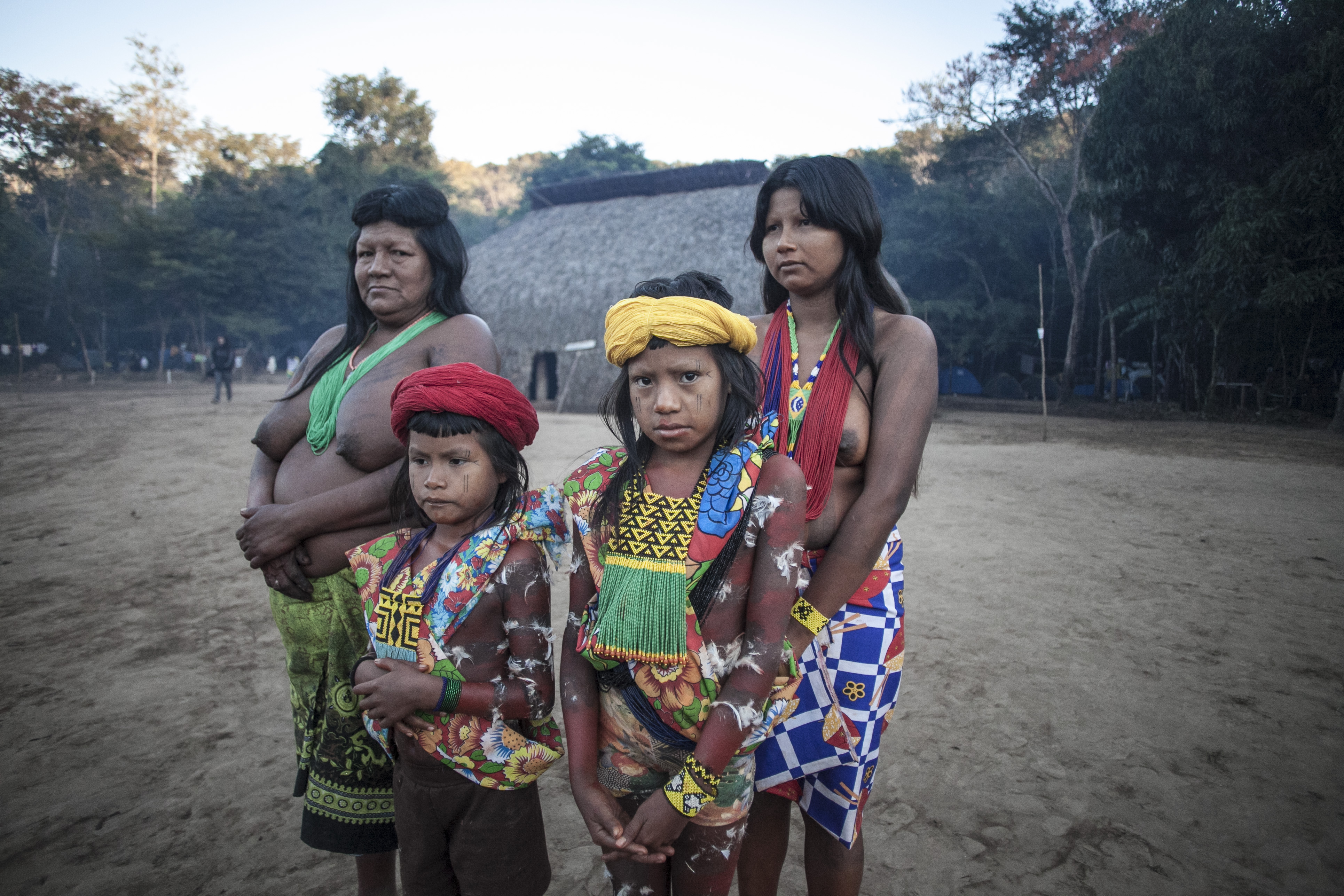 yawalapiti tribe children