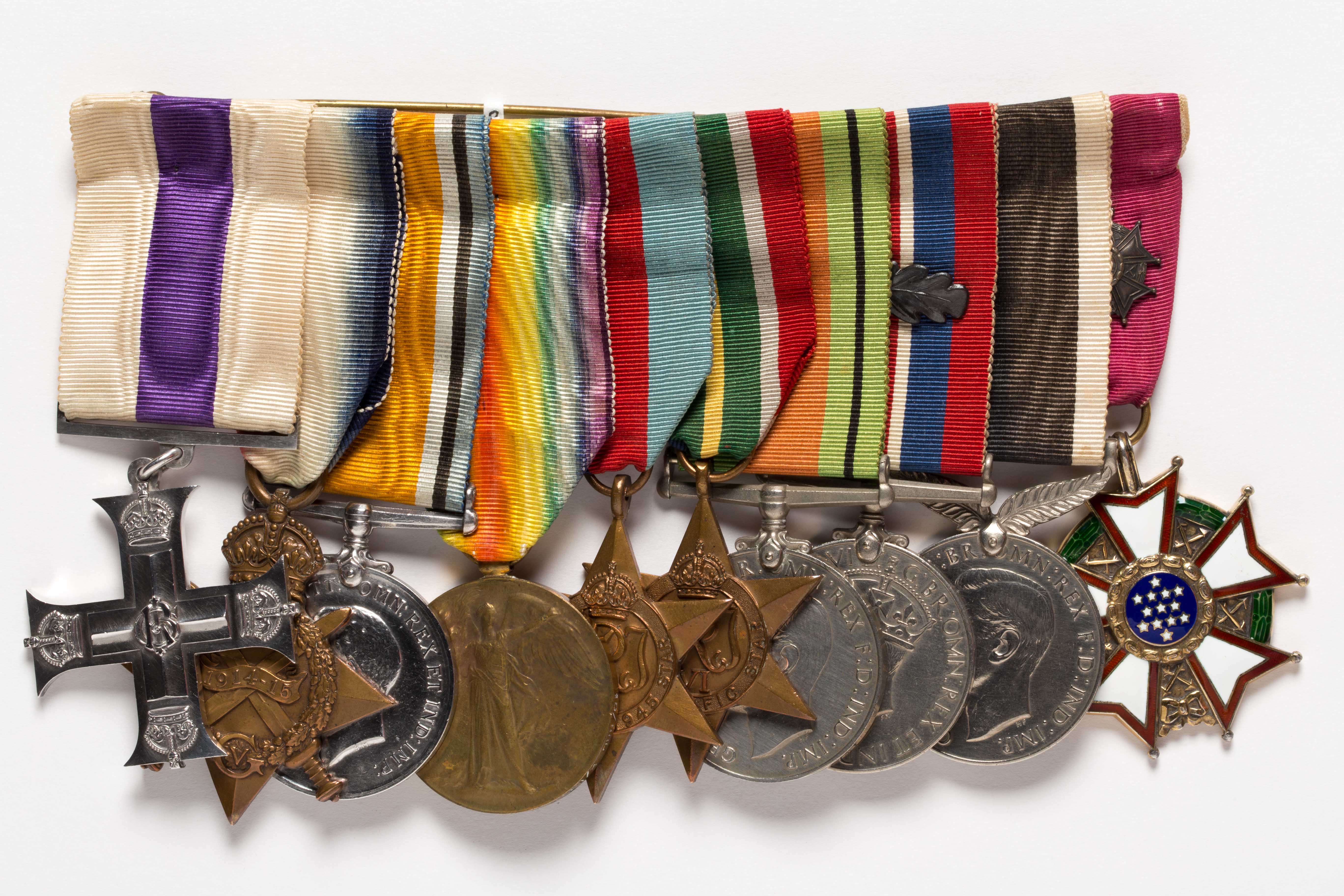 Windows medals. Polenfeldzug медаль. Медаль за Варшаву 1939 1945 Польша. Великобритания медаль обороны 1939-45.