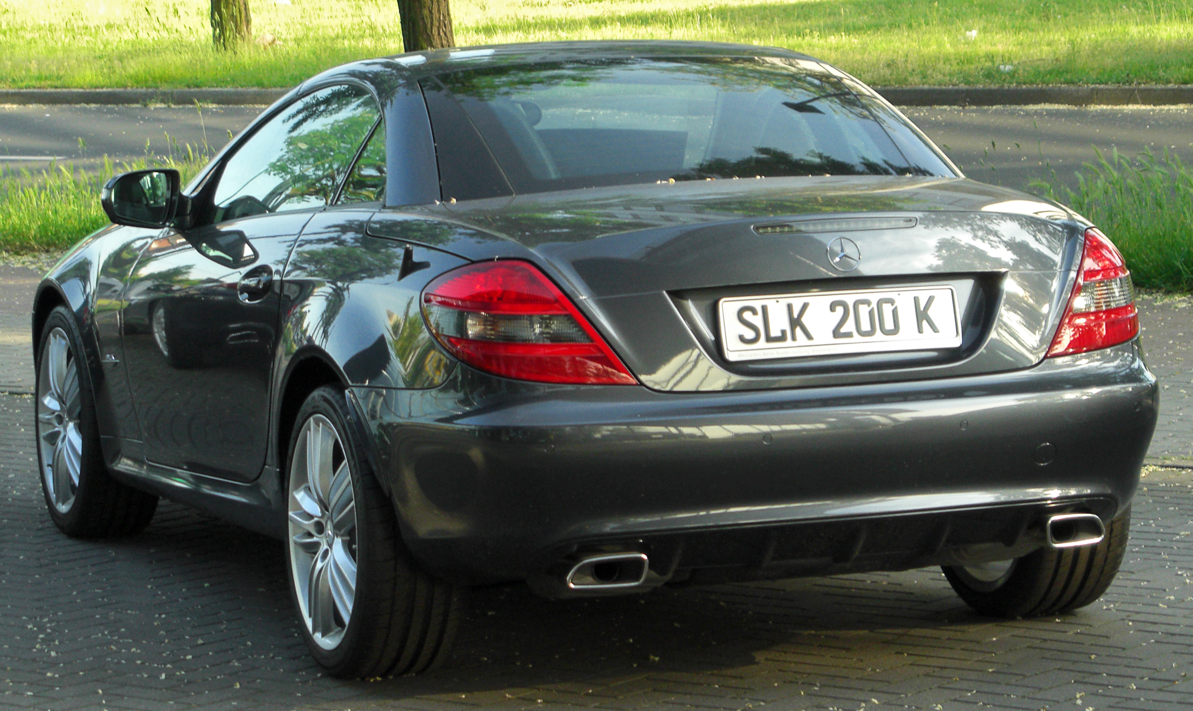 File:Mercedes SLK 200 Kompressor Grand Edition (R171) Facelift rear  20100605.jpg - Wikimedia Commons