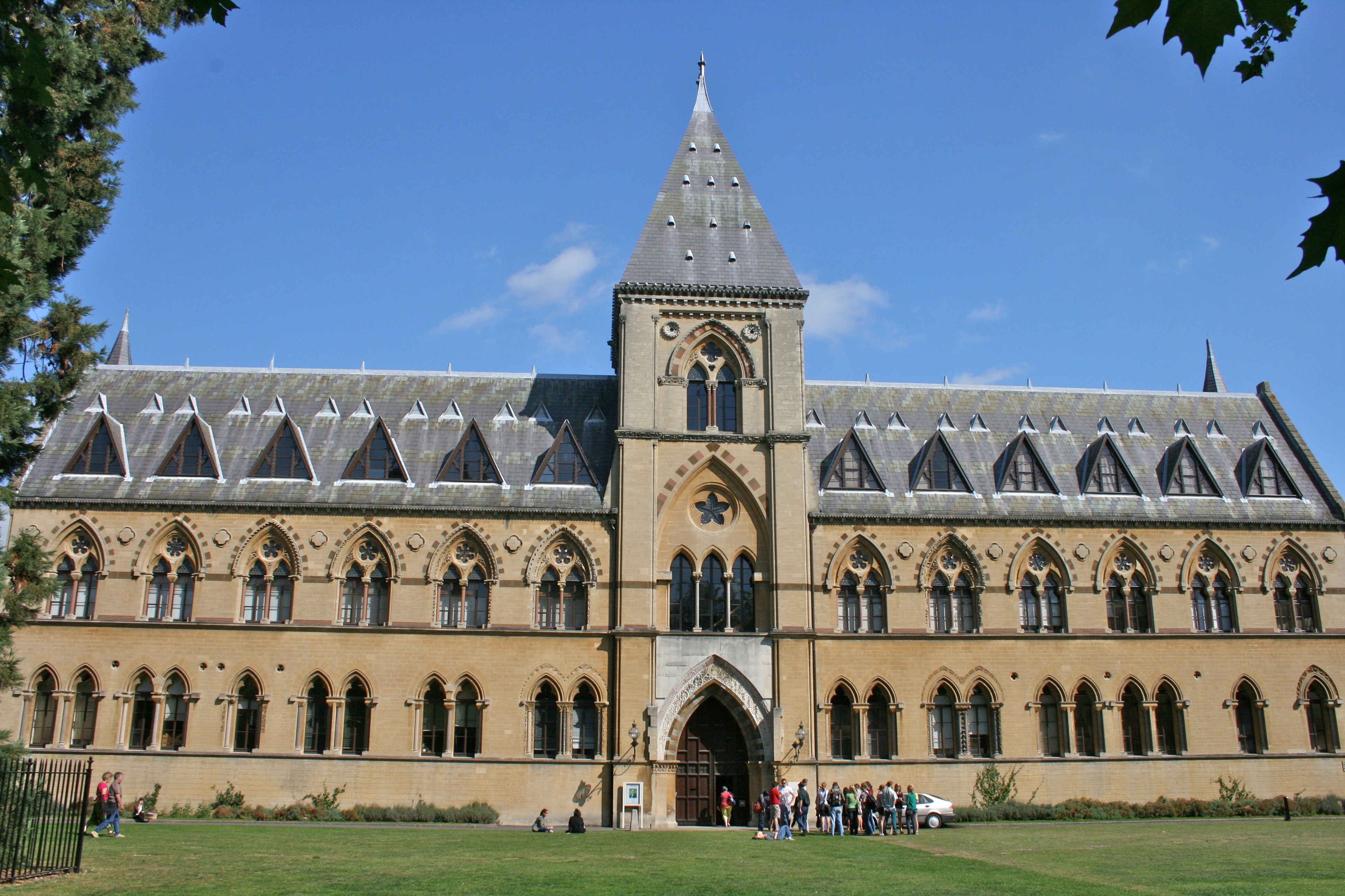 Oxford sights. Pitt Rivers Museum. Этнографический музей в Оксфорде.. Pitt Rivers Museum Oxford. Лаборатории Оксфорда.