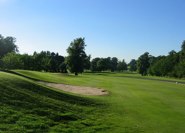 File:Ratho Park - geograph.org.uk - 26168.jpg