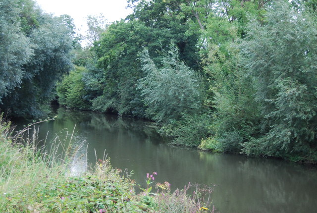 File:River Medway - geograph.org.uk - 2727886.jpg