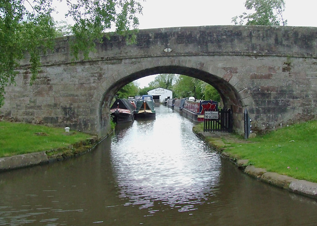 File:Shropshire Union Canal at Norbury Junction, Staffordshire - geograph.org.uk - 1389505.jpg