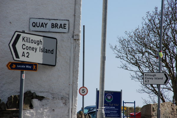 File:Signs, the Quay Brae, Ardglass - geograph.org.uk - 405160.jpg