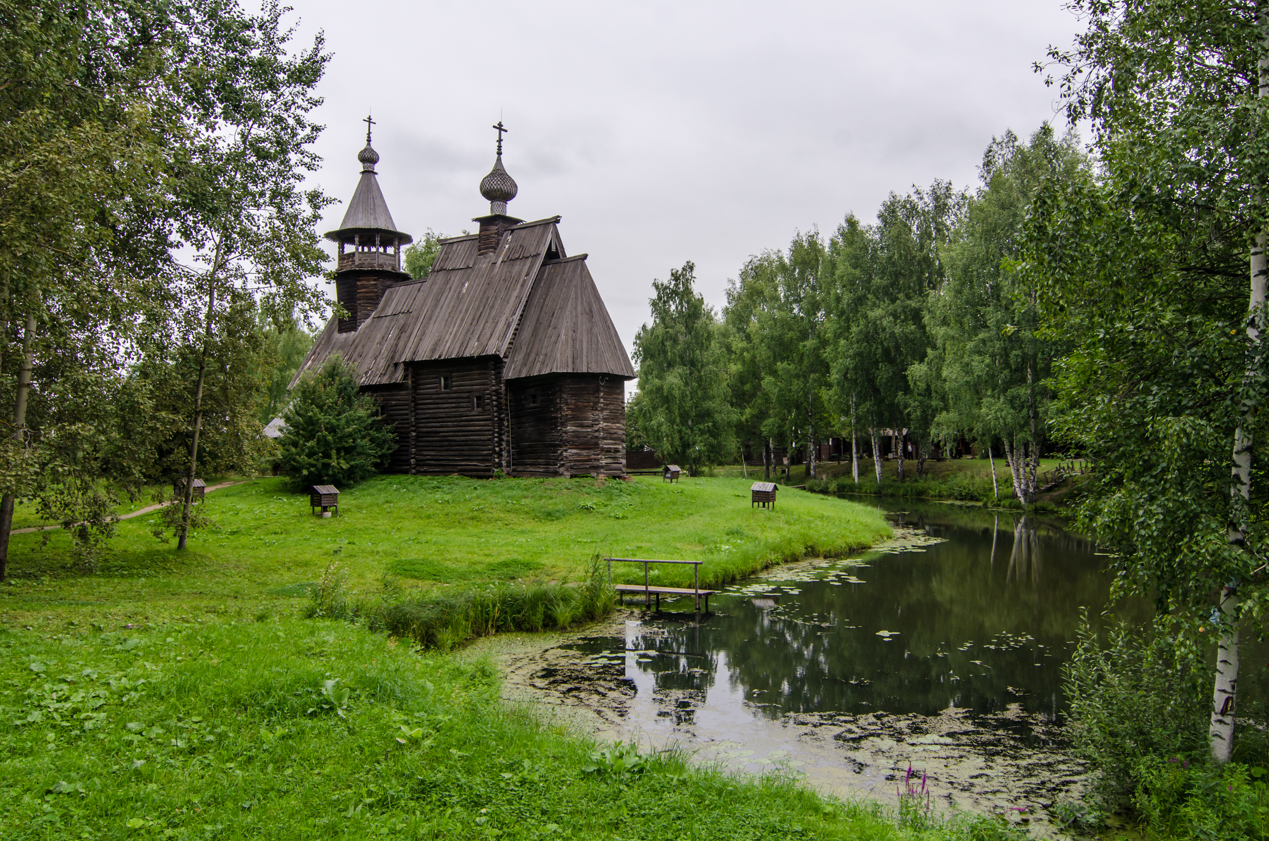 Костромская область храм у озера