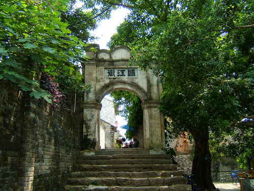 File:楊美古鎮-臨江街 - panoramio.jpg