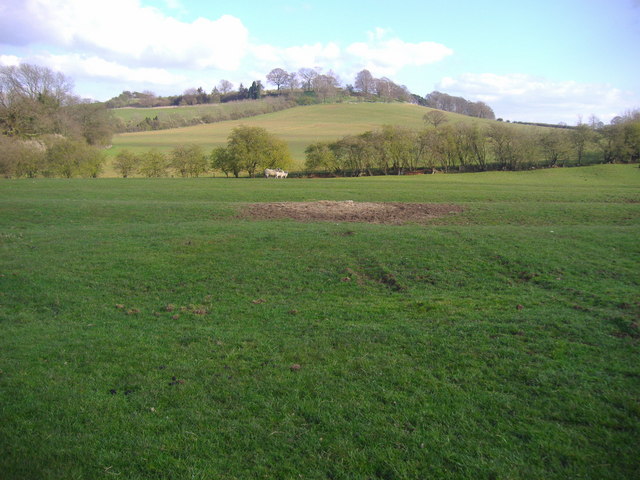 File:Arbury Hill - geograph.org.uk - 767612.jpg