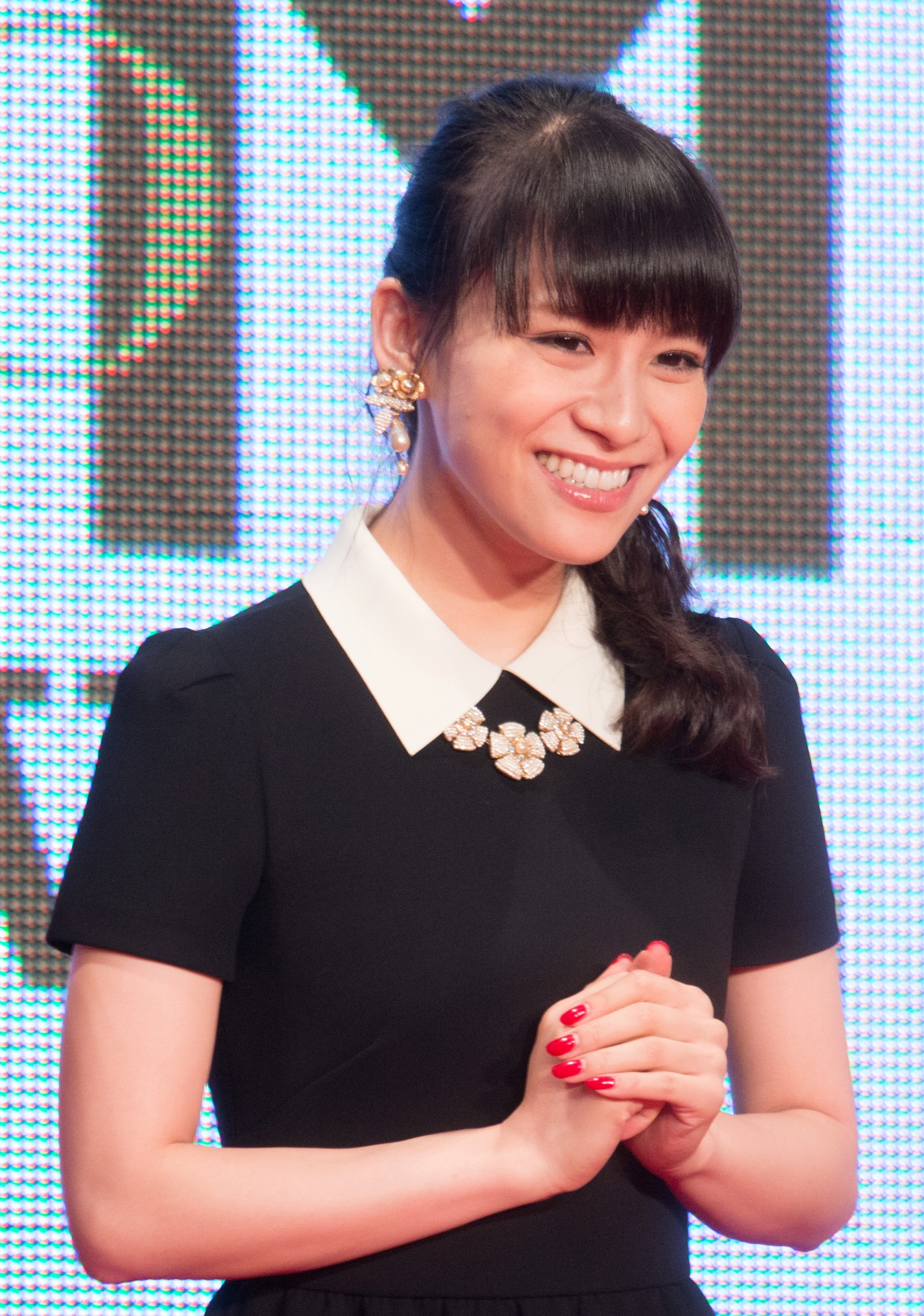 Ayaka Nishiwaki Wikipedia