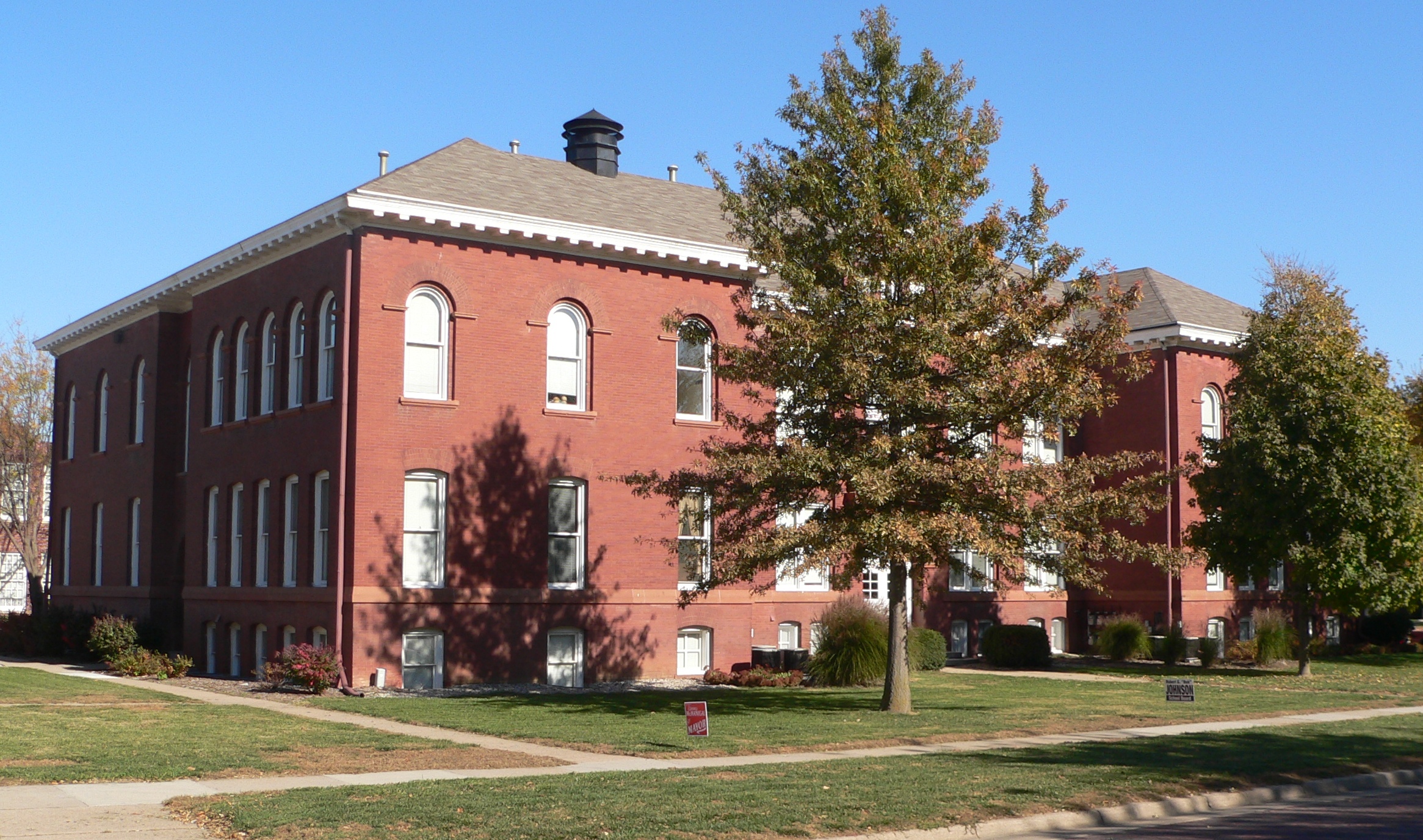 High s. University of Nebraska High School.