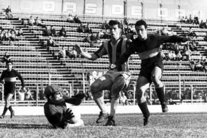 File:Boca v atlanta copa argentina 1969.jpg