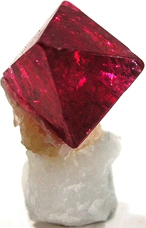 <span class="mw-page-title-main">Spinel</span> Mineral or gemstone
