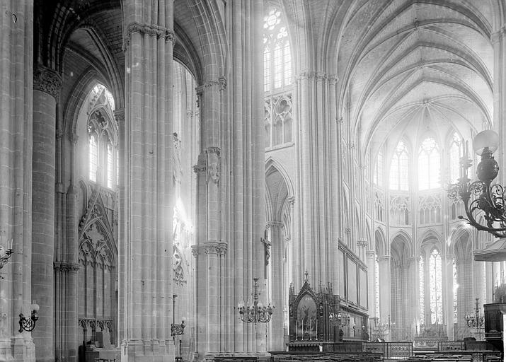 Cathédrale Saint-Etienne - Nef vue de l'entrée - Meaux - Médiathèque de l'architecture et du patrimoine - APMH00035835.jpg