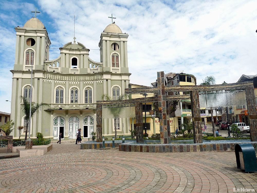 File:Celica, provincia de Loja Ecuador.jpg - Wikimedia Commons