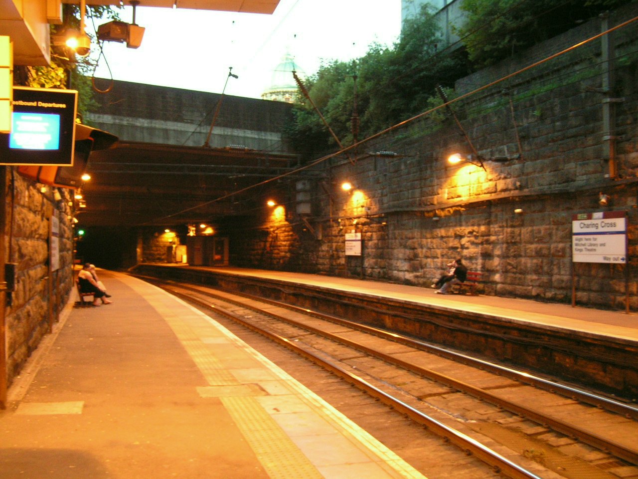 File Charing Cross Station Glasgow Panoramio Jpg