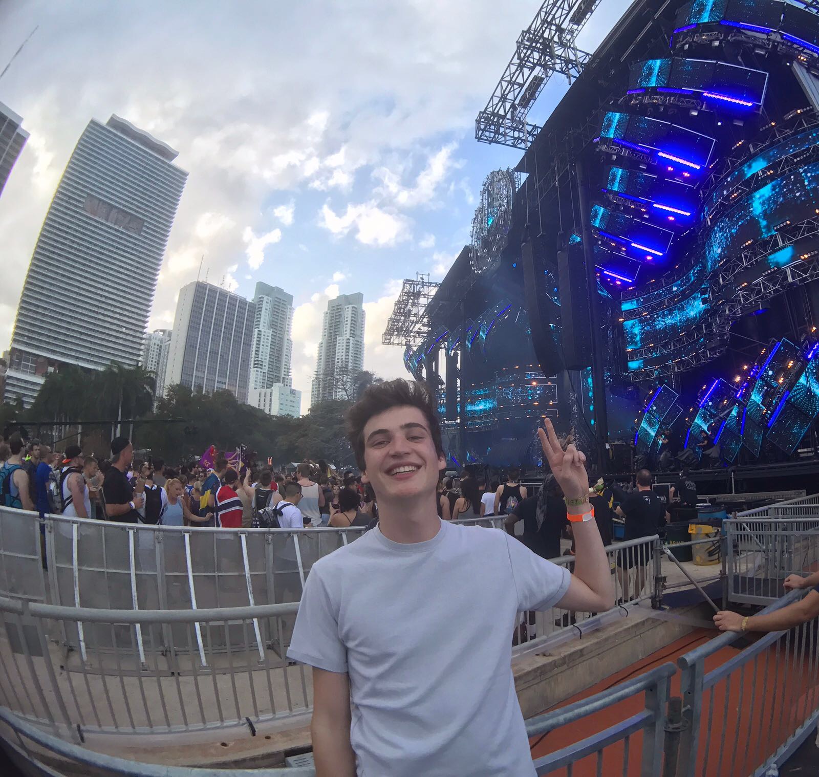 Henri PFR @ Ultra Music Festival 2017.jpg. 