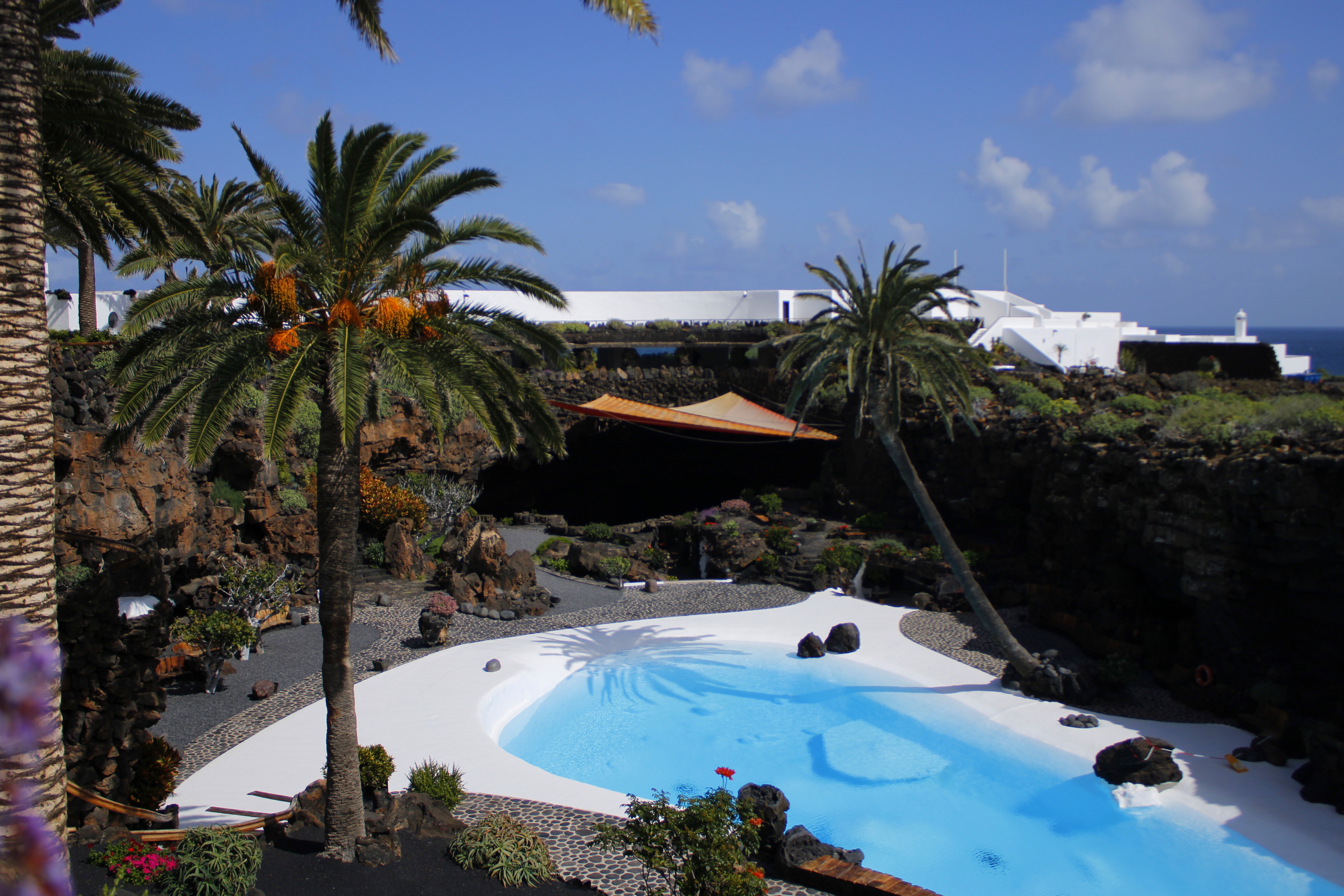 Jameos lanzarote se puede bañar