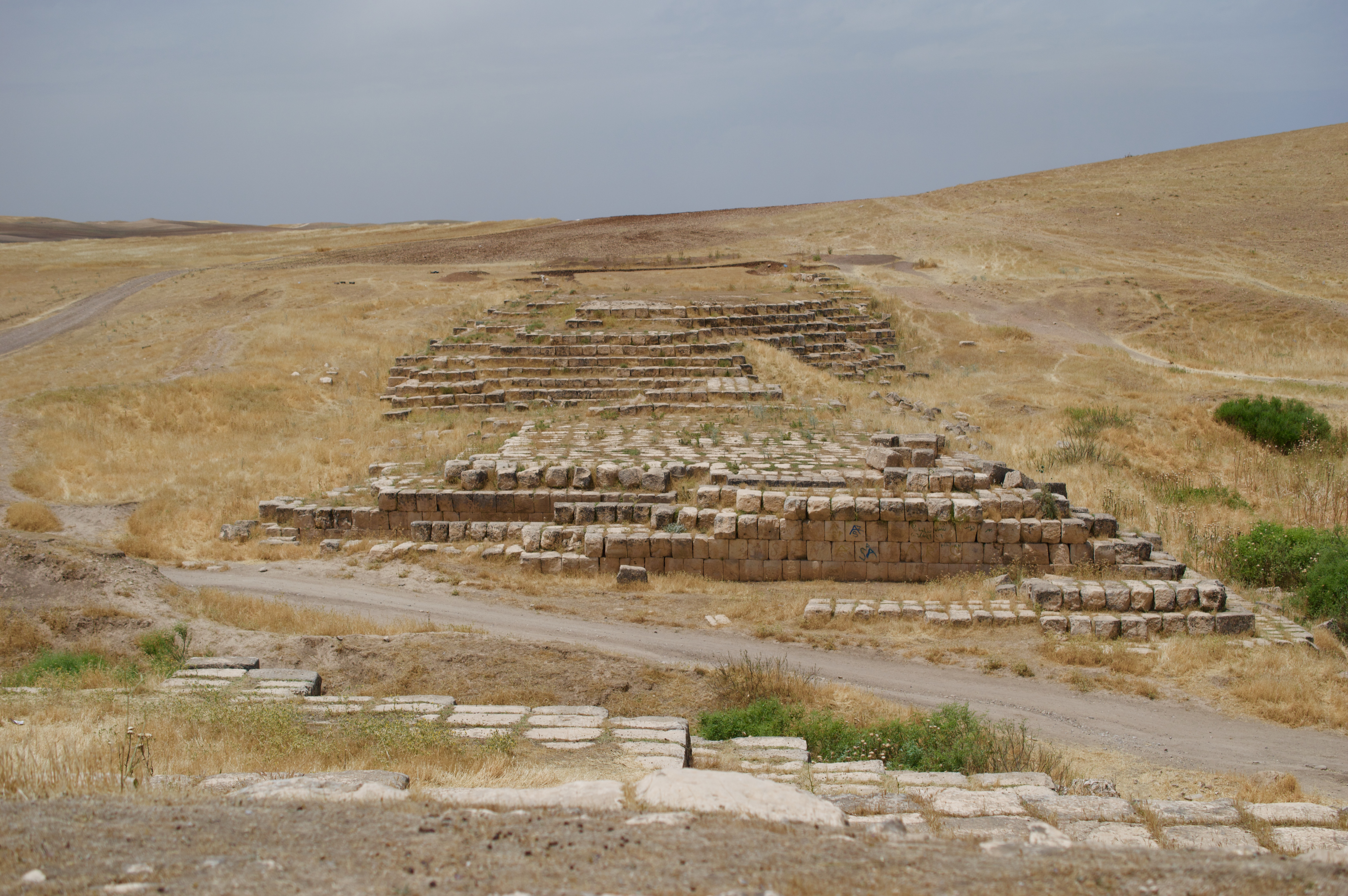 Civilisations mystérieuses de l'Asie Jerwan_archaeological_site%2C_part_of_Neo-Assyrian_king_Sennacherib%27s_canal_system_06