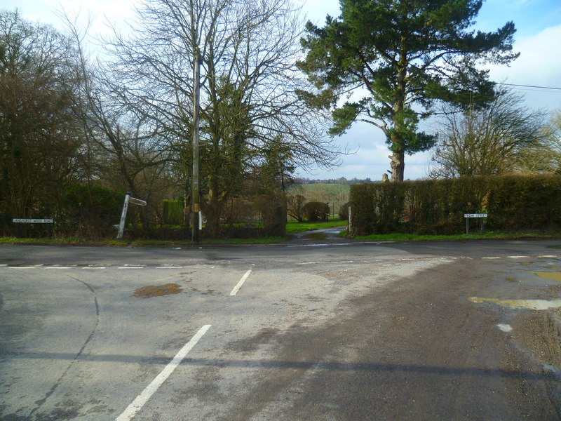 File:Junction at the west end of Green Lane - geograph.org.uk - 4827568.jpg