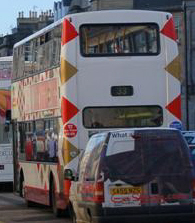 File:Lothian Buses bus Dennis Trident Plaxton President Harlequin livery route 33 March 2007.jpg