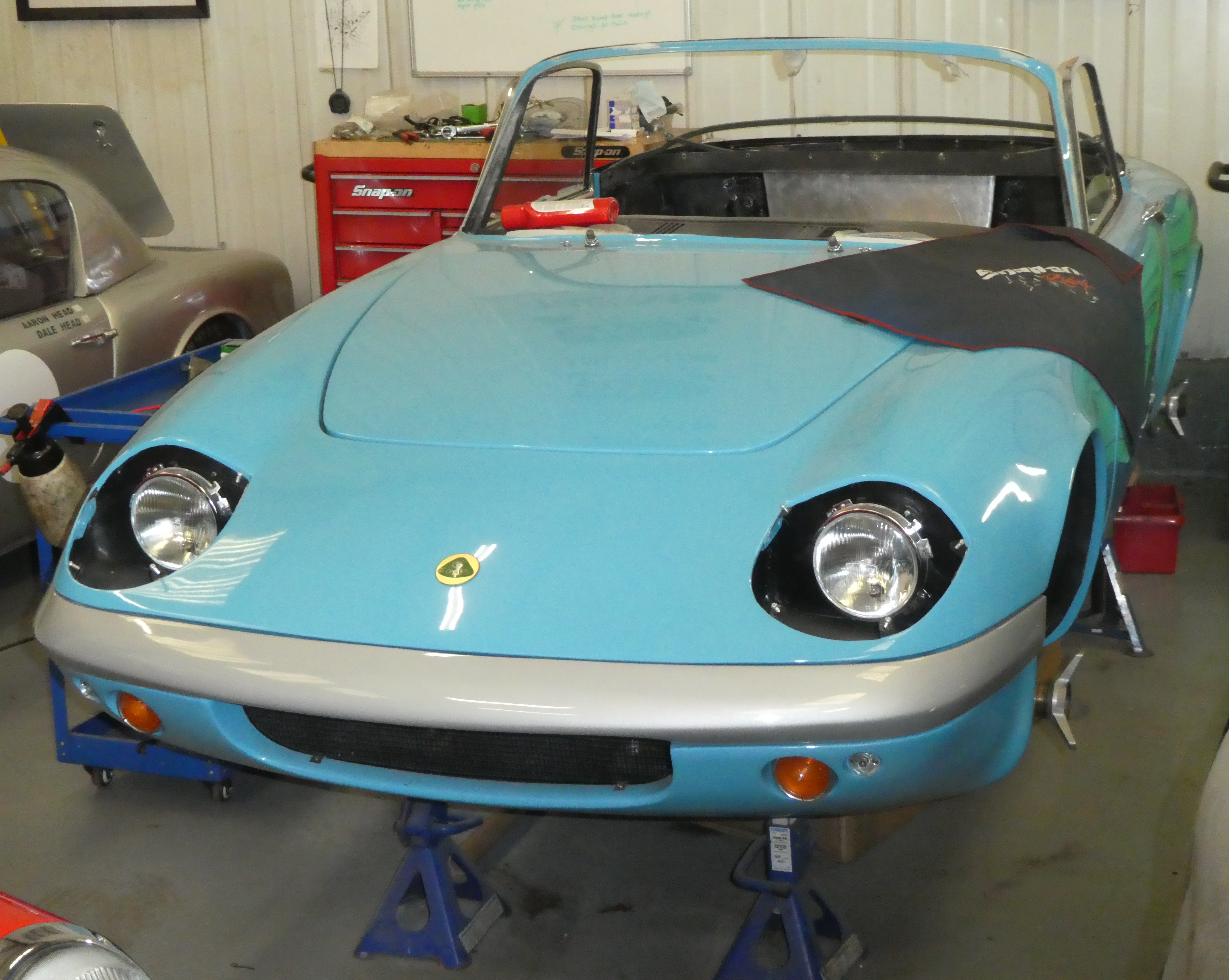 Lotus elan