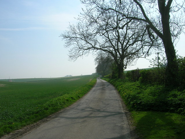 File:Minor Road Over Nafferton Wold - geograph.org.uk - 1271195.jpg