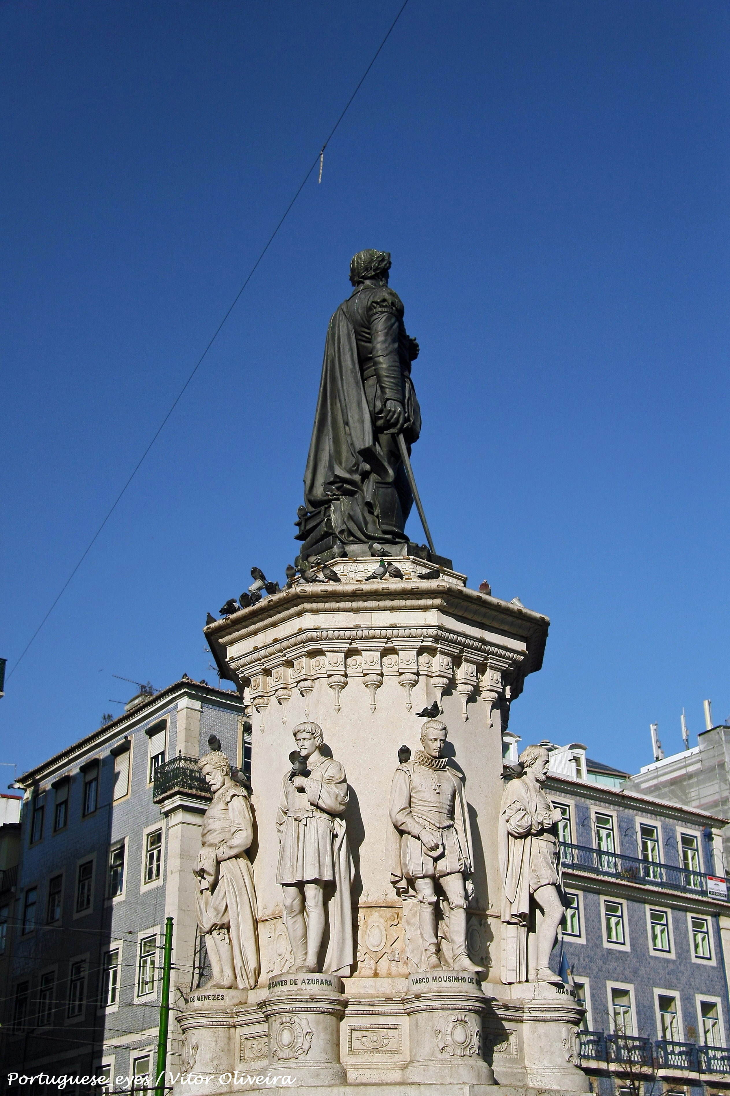 File:Monumento a Luís Vaz de Camões - Lisboa - Portugal (24448989789).jpg -  Wikimedia Commons