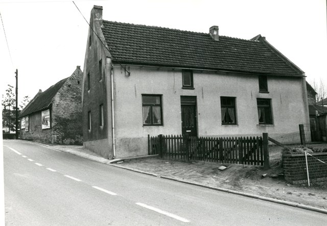 File:Neerijse Beekstraat 15 - 198458 - onroerenderfgoed.jpg
