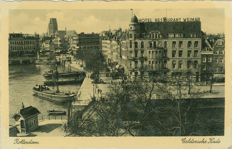 Datei:Prentbriefkaart Rotterdam Geldersche Kade en Hotel Weimar 1930.png