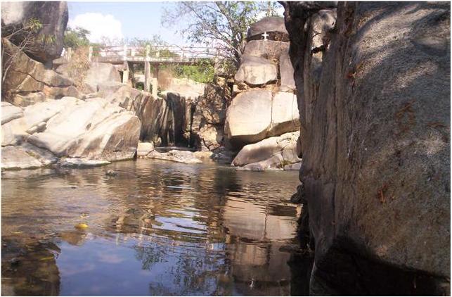 File:Puente desde el rio de ayutla de los libres gro - panoramio.jpg