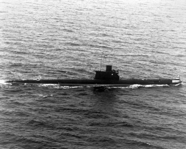 File:Romeo clsss submarine.JPG