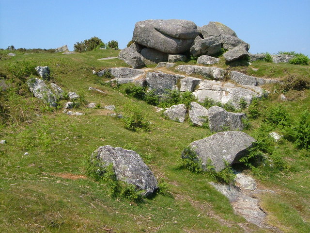 File:Shilstone Tor - geograph.org.uk - 185824.jpg