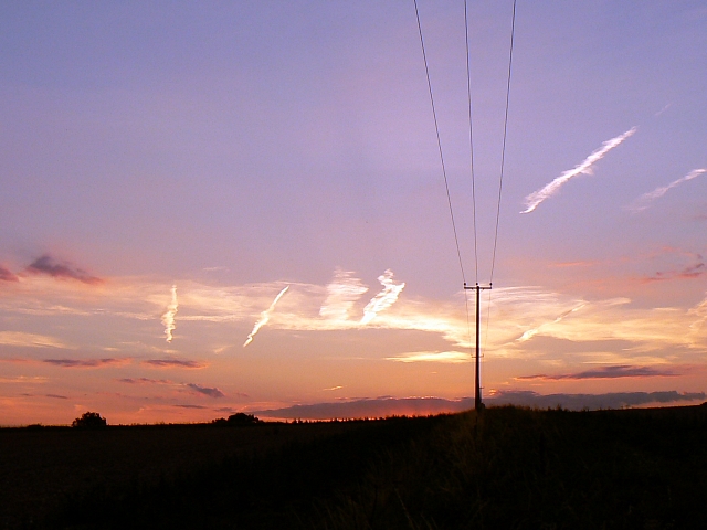File:Sunset, north of Hungerford Newtown - geograph.org.uk - 520481.jpg