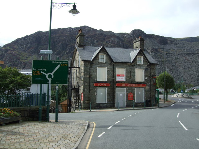 File:The Commercial Pub at Blaenau Ffestiniog - geograph.org.uk - 1478316.jpg