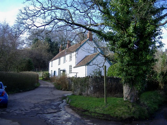 File:White cottage, Lower Failand - geograph.org.uk - 328948.jpg