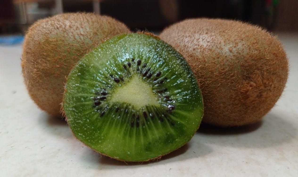 Kiwifruit - Wikipedia