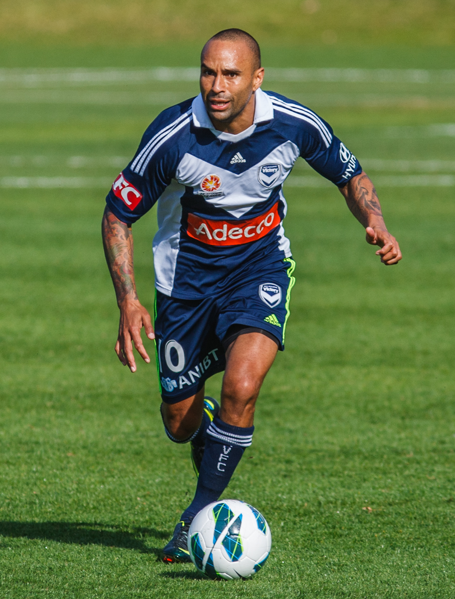 Archie thompson momo is he still alive